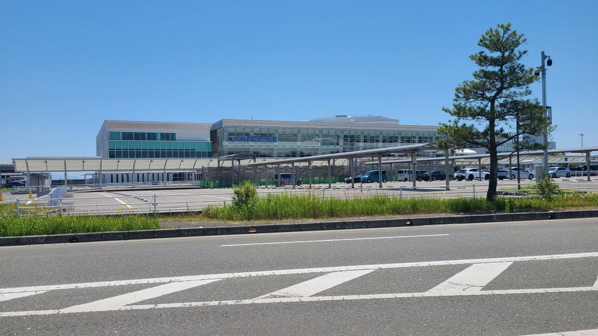 saga airport 